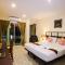Le Hua Hotel