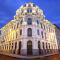Parc Royale Suites Hotel