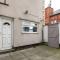 Room 3 at Jubilee House - Free Parking, Self Check-In, Fast WiFi and Smart TV by Yoko Property - Liverpool