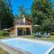 uxurious villa with private pool - 萨莱