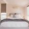 Luxury on the Derwent Family home with Hot Tub