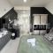 KLIA, KLIA2, NETFLIX-Horizon Suites Sepang, Designed Studio, by Flexihome-MY - سيبانغ