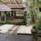 Grandma house in the village with back garden - 万隆