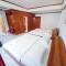 Break Point Hotel