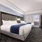 Days Inn & Suites by Wyndham Houston Hobby Airport
