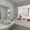 Grand Hill Hotel & Apartment