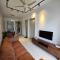Cozy 2 bedrooms 4 pax Menjalara Near Desa Park City