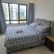 Cozy 2 bedrooms 4 pax Menjalara Near Desa Park City