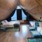 Cliffside cottage Kazbegi