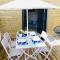 Residence Clos des Aigrettes -Appartements a 30m du Port de La Cotiniere , Ile d Oleron -commerces et plages a pied