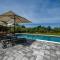 Radiant and Secluded Villa with Pool - روفينج
