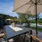 Radiant and Secluded Villa with Pool - روفينج