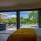 Radiant and Secluded Villa with Pool - روفينج