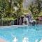 Farm Fort Resort
