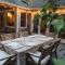 Luxury House, Walk to Downtown or Pioneer Park Luxury House, Walk to Downtown or Pioneer Park