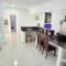 PALM BEACH HOUSE ARUBA one happy island