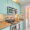 Steps to Beach Ocean-View Galveston Condo! - جالفيستون
