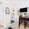 Suncatcher Cottage 1508-2nd Avenue A