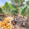 3 Mi to Fool Hollow Lake Cozy Cabin with Fire Pit