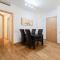 Near Ramblas apartment 3 room flat Min 32 days Parking optional - Barcelona