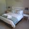 San Lameer Villa 2510 - 1 Bedroom Classic - 2 pax - San Lameer Rental Agency