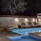 Estelle Villa, a Flamboyant Escape with Pool, By ThinkVilla - 扎金索斯镇