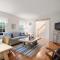Walk to beach Secluded and private home and backyard - بروستر