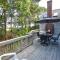 Walk to beach Secluded and private home and backyard - بروستر