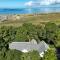 Walk to beach Secluded and private home and backyard - بروستر