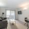 Cotels Centro Budget Busting Apartments! CENTRAL LOCATION, PARKING, FIBRE WIFI, SMART TV, FULLY EQUIPPED KITCHEN