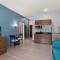 HomeTowne Studios by Red Roof East Lansing - Okemos HomeTowne Studios by Red Roof East Lansing - Okemos
