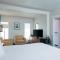 Royal 7 Budget Inn Motel