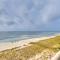 Beachfront Navarre Condo with Balcony, Walk to Ocean - Наварр