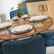 Large 4-Bed House in Doncaster - Sleeps 11 Adults with FREE Parking - Hosted by Stay Host Save - Doncaster