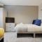Large 4-Bed House in Doncaster - Sleeps 11 Adults with FREE Parking - Hosted by Stay Host Save - Doncaster