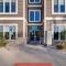 Walk to Shops on Front Street Traverse City Condo - 特拉弗斯城