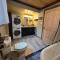 Couples Getaway Cabin with a Loft - Firepit - Creek - Dahlonega