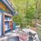 Rustic Cabin Near Ski Resorts in West Dover! - 西多佛