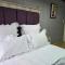 Botshe Lodge in Vanderbiljpark - Vanderbijlpark
