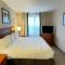 Smart Suites, Ascend Hotel Collection - 伯灵顿