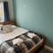 3 Bed Farnborough Air Accommodation