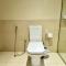 1BR Waters Edge apt in Yas Island with Private Balcony - Abú Zabí