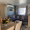 Mobilhome tout confort 40 m2 pour 4 personnes - 波讷地区圣朱利安 Mobilhome tout confort 40 m2 pour 4 personnes - 波讷地区圣朱利安
