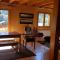 Chalet de luxe 9 pers. avec cheminée, proche télécabines, Wi-Fi, équipements complets et terrasse - FR-1-676-87