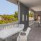 Gorgeous Apartment In Supetar-Splitska - Splitska