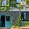 Jungle guesthouse