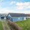 Charming Sauna Cottage-By Traum