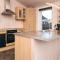 Charming Sauna Cottage-By Traum