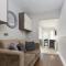Room 2 at Jubilee House - Free Parking, Self Check-In, Fast WiFi and Smart TV by Yoko Property - Liverpool