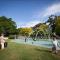 Sydney resort style condo 3 pools